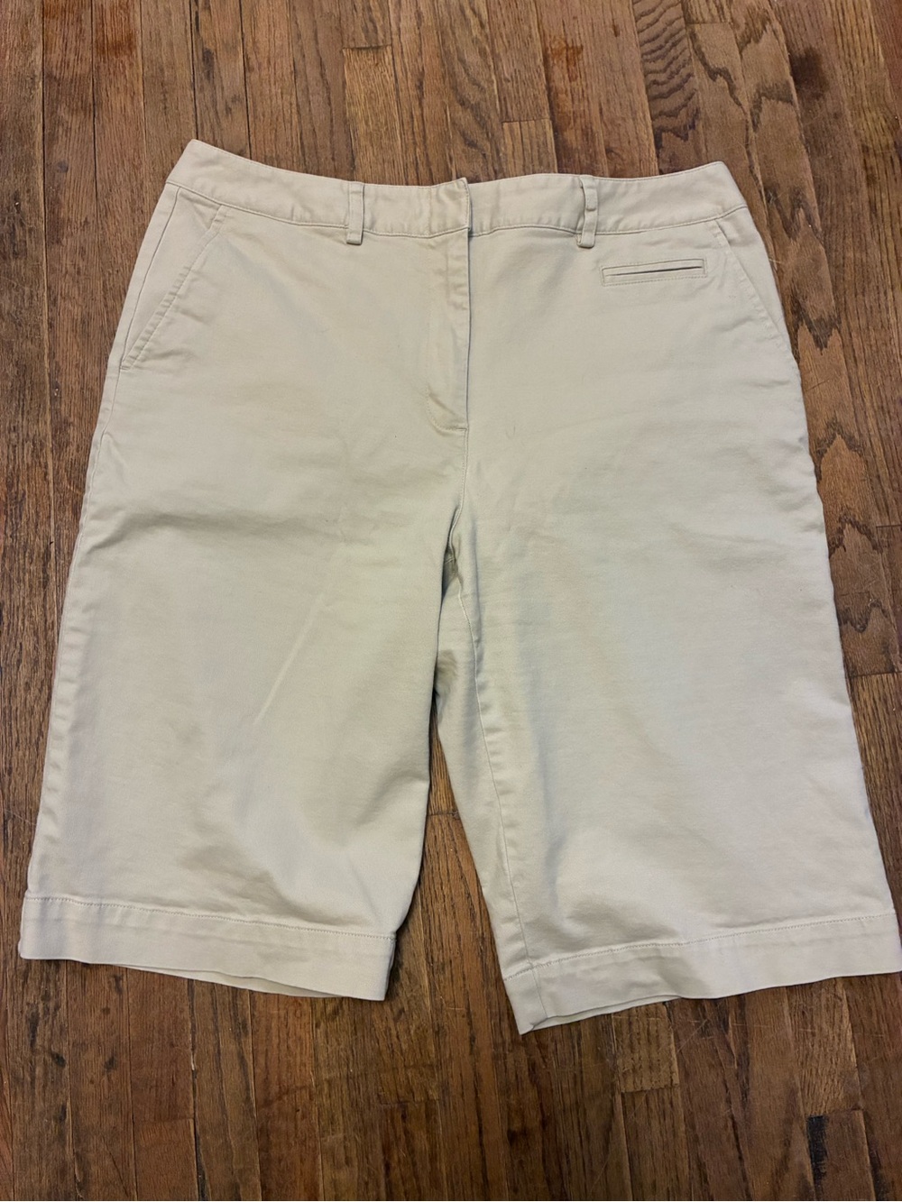 Talbots Classic Light Beige Cotton Stretch Bermuda Shorts 12